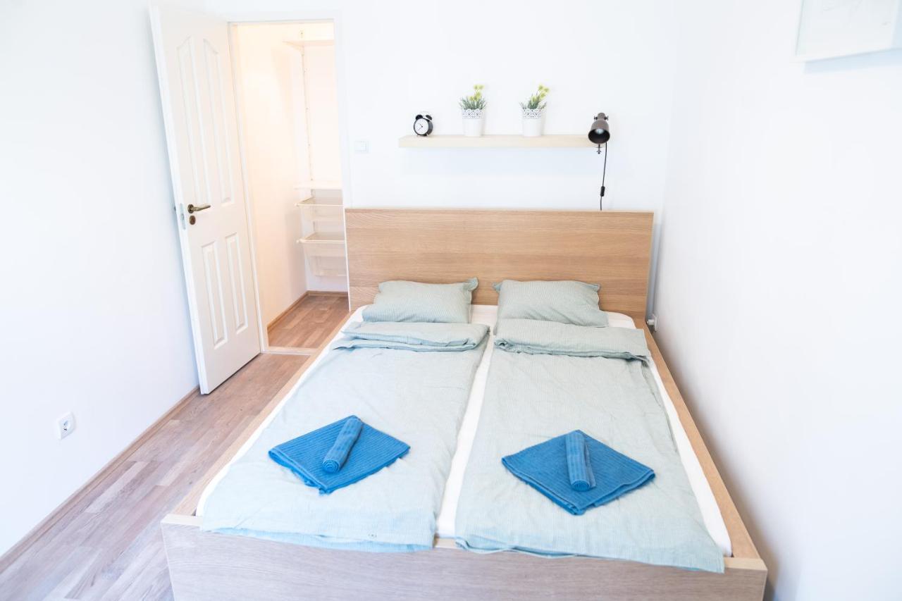 N28 Condo Apartment Next To Andrassy. Budapest Esterno foto
