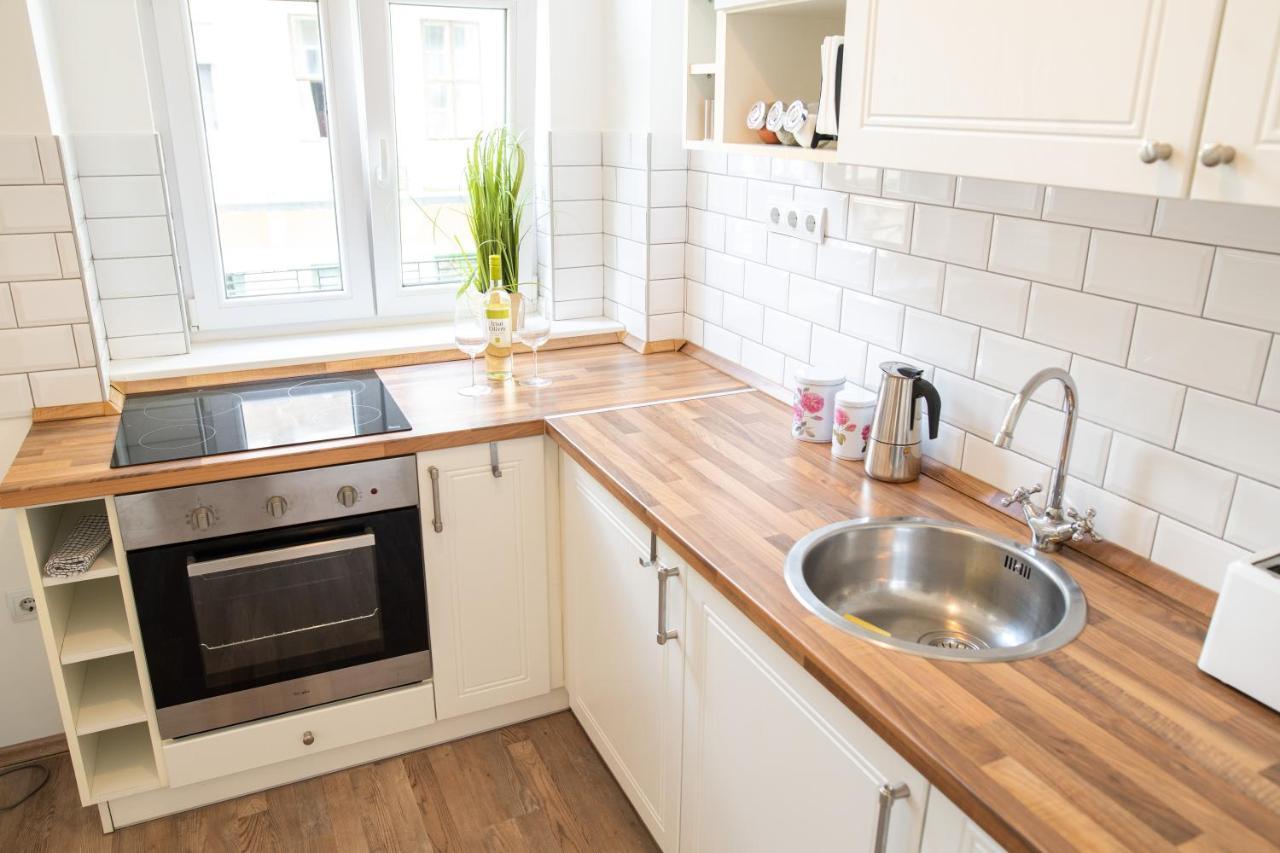 N28 Condo Apartment Next To Andrassy. Budapest Esterno foto